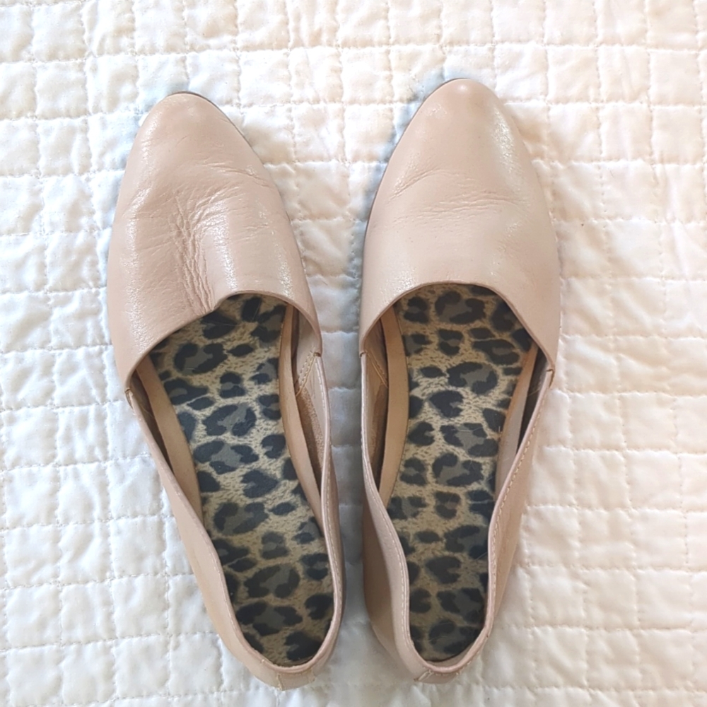 EUC Nude ALDO Flats